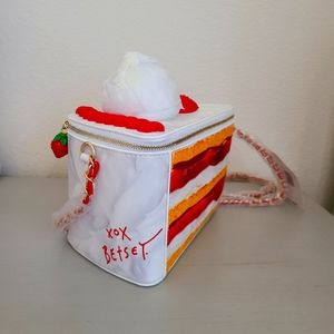 Betsey Johnson Shortcake crossbody